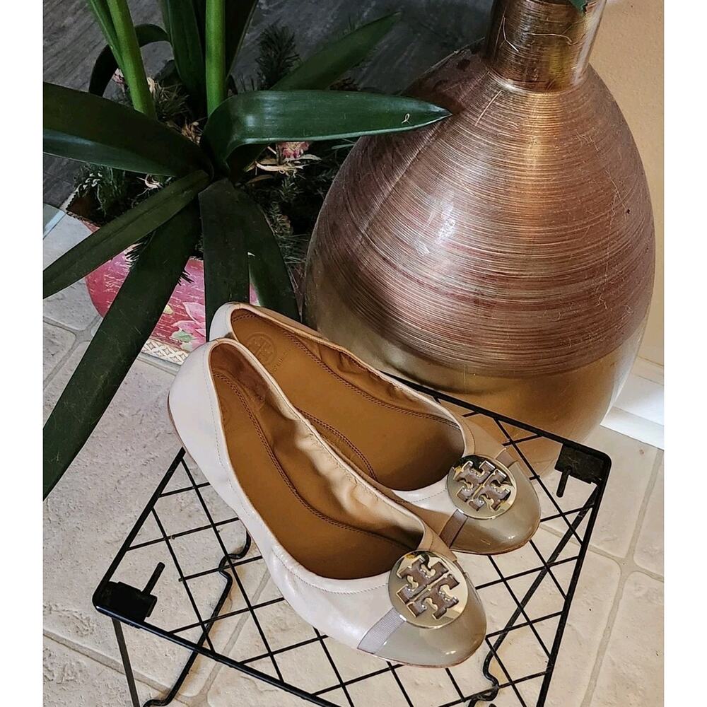Tory Burch Minnie Patent Cap Toe Ballet Shoes Light Taupe/Gray Heron Sz 11M - Picture 7 of 7